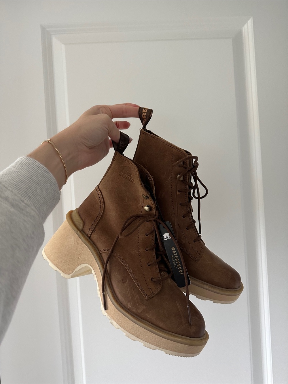 Sorel Women’s High-Line Heel Lace Boot